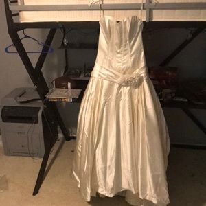 Wedding  dress plus Added cups (removable)